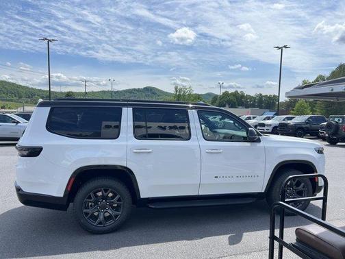 Bright White Clearcoat 2026 Jeep Grand Wagoneer Base