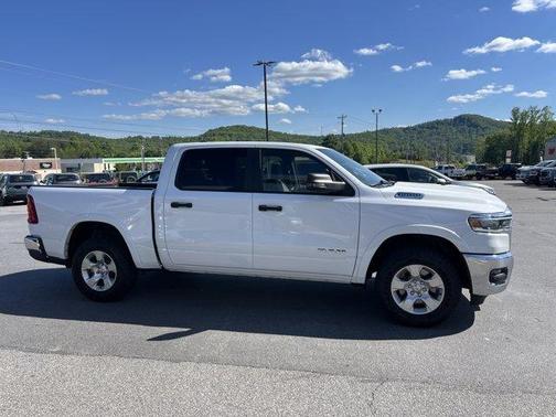 Bright White Clearcoat 2025 RAM 1500 Big Horn
