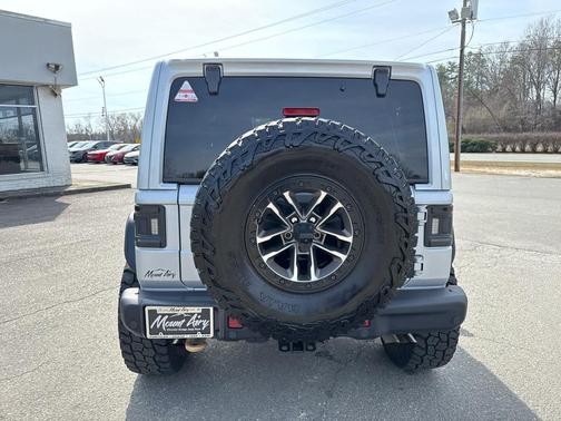 2024 Jeep Wrangler Rubicon 392