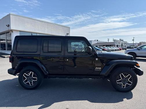 2024 Jeep Wrangler Sahara