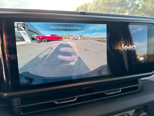 2026 Jeep Gladiator Willys 4x4