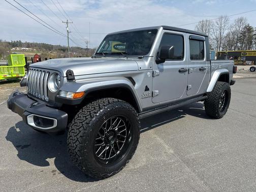 Billet Silver Metallic Clearcoat 2020 Jeep Gladiator Overland