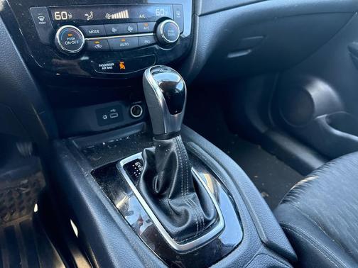 Brilliant Silver 2018 Nissan Rogue SV