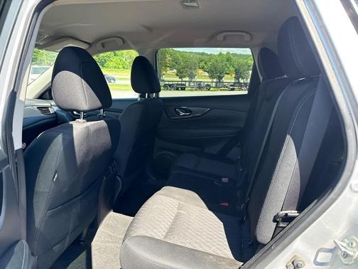 Brilliant Silver 2018 Nissan Rogue SV