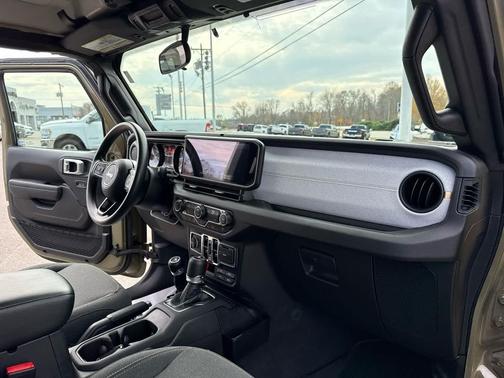 2025 Jeep Gladiator Nighthawk 4x4