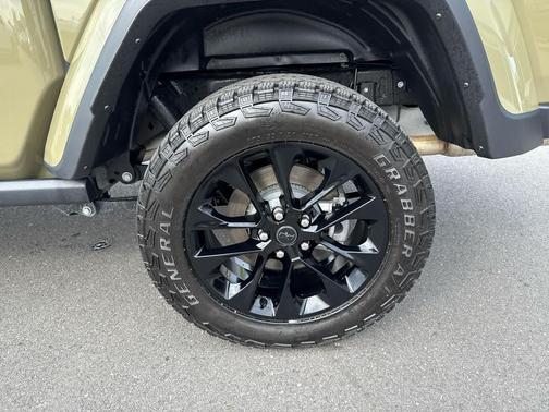 2025 Jeep Gladiator Nighthawk 4x4