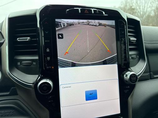 2024 RAM 2500 Laramie 4x4 Crew Cab 64 Box