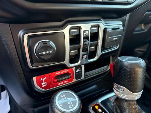2021 Jeep Gladiator Mojave 4X4