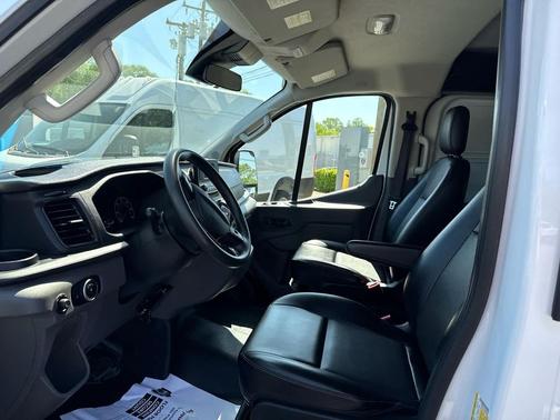 Oxford White 2020 Ford Transit-250 Base