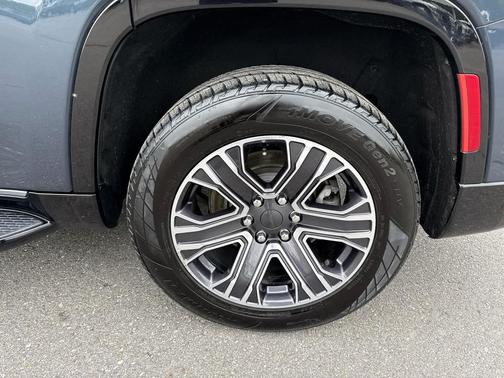 River Rock 2024 Jeep Wagoneer Series II