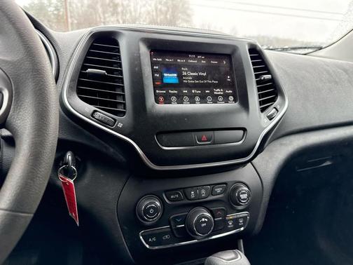 2020 Jeep Cherokee Latitude