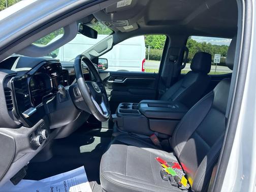 Summit White 2025 GMC Sierra 1500 SLT
