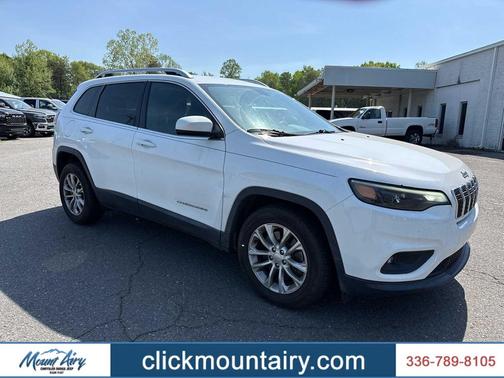 Bright White Clearcoat 2019 Jeep Cherokee Latitude