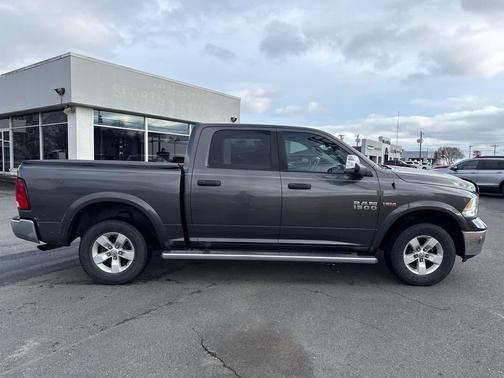 2014 RAM 1500 Outdoorsman 4WD Crew Cab 140.5