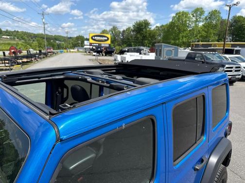 Hydro Blue Pearlcoat 2022 Jeep Wrangler Unlimited Sport