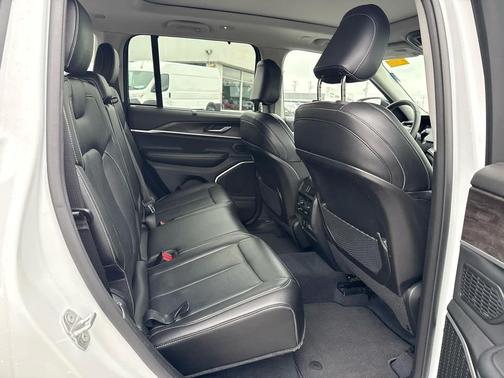 Bright White Clearcoat 2022 Jeep Grand Cherokee 4xe Base