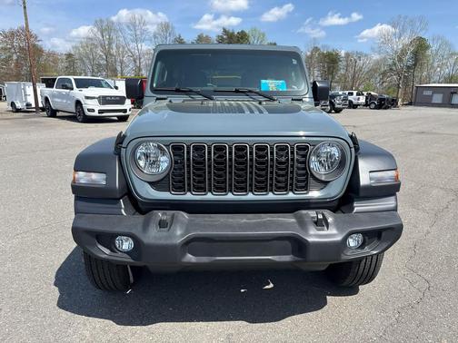 Anvil Clearcoat 2025 Jeep Wrangler Sport