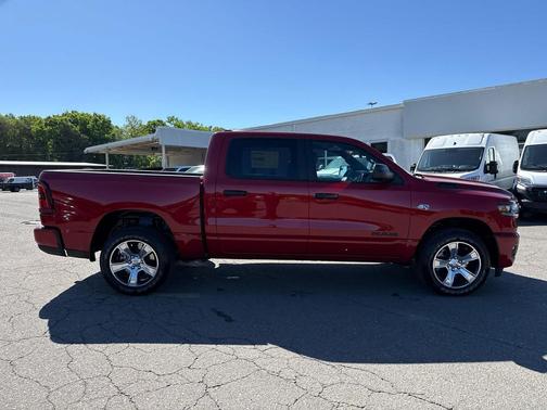 Molten Red Pearlcoat 2026 RAM 1500 Express