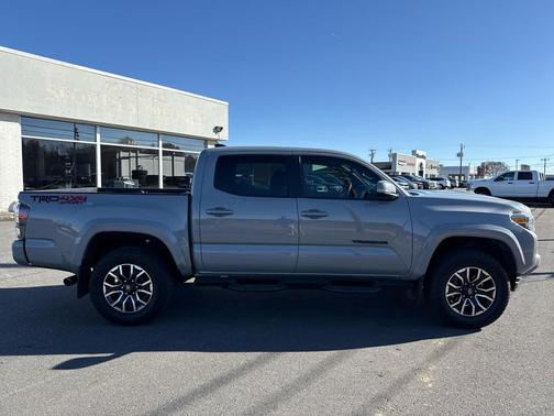 2021 Toyota Tacoma TRD Sport