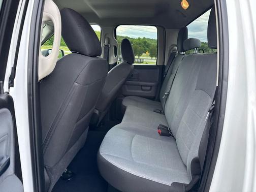 Bright White Clearcoat 2024 RAM 1500 Classic SLT