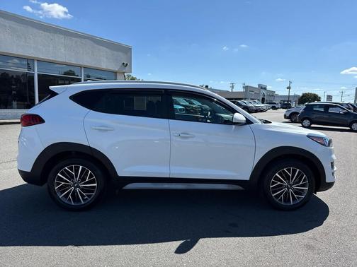 2021 Hyundai TUCSON SEL