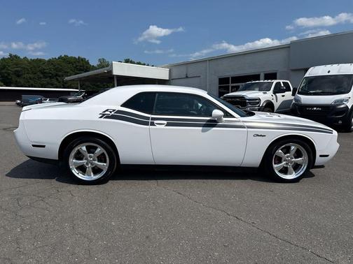 Bright White Clear Coat 2012 Dodge Challenger R/T