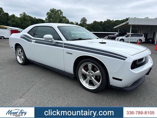 Bright White Clear Coat 2012 Dodge Challenger R/T