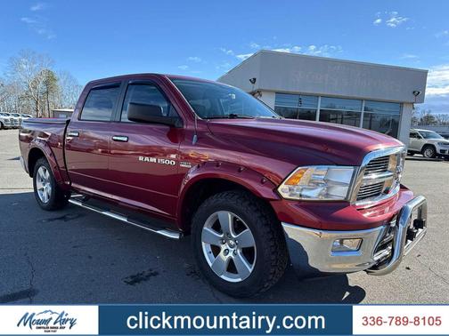 2012 RAM 1500 Big Horn 2WD Crew Cab 140.5