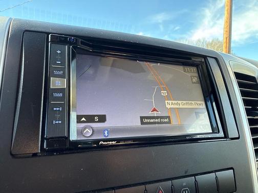 2012 RAM 1500 Big Horn 2WD Crew Cab 140.5