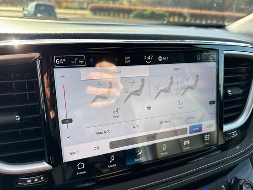 2026 Chrysler Pacifica L