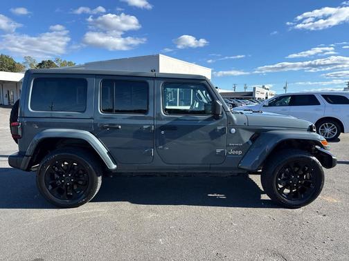 2024 Jeep Wrangler 4xe Sahara