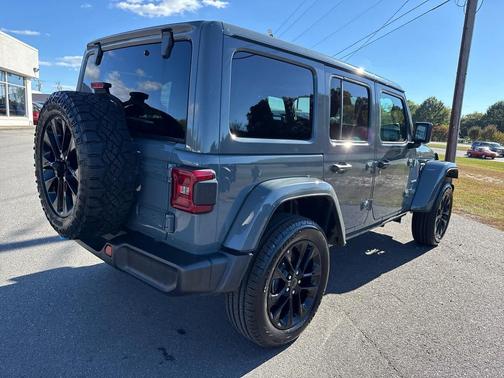 2024 Jeep Wrangler 4xe Sahara
