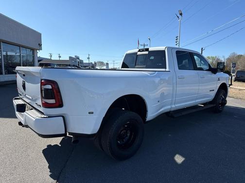 2024 RAM 3500 Laramie 4x4 Crew Cab 8 Box