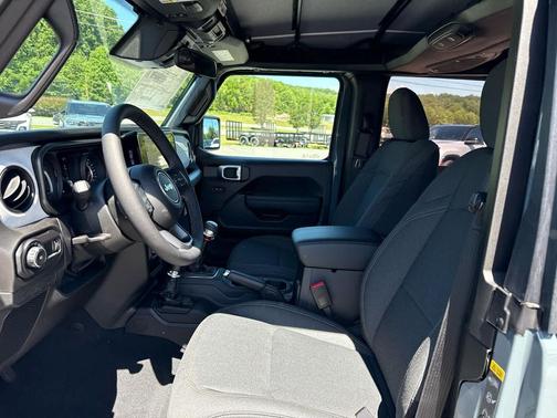 Anvil Clearcoat 2026 Jeep Wrangler Sport S
