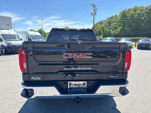 Onyx Black 2025 GMC Sierra 1500 SLT
