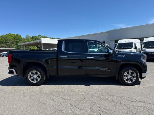 Onyx Black 2025 GMC Sierra 1500 SLT