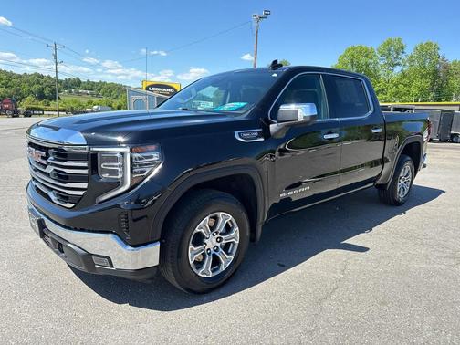 Onyx Black 2025 GMC Sierra 1500 SLT