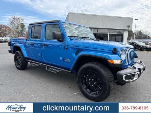 2023 Jeep Gladiator Overland