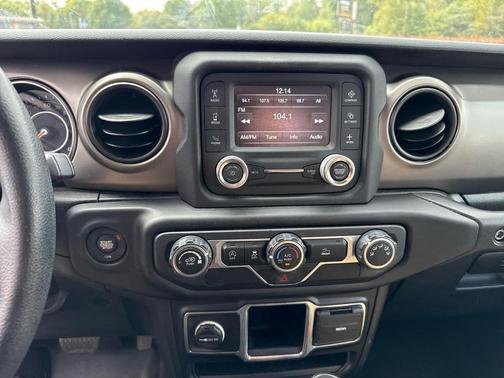 2021 Jeep Wrangler Sport