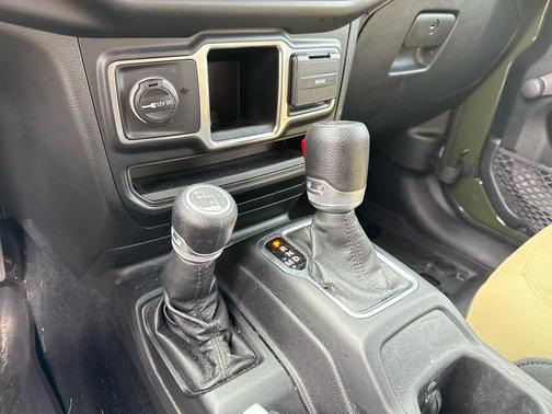 2021 Jeep Wrangler Sport