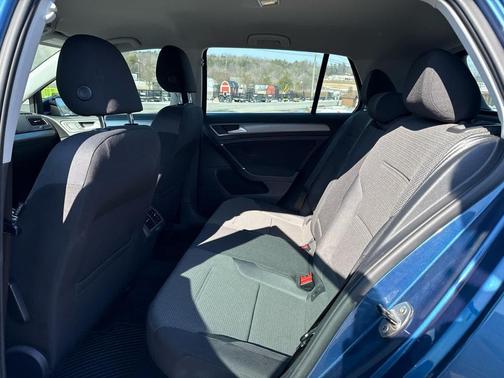 2016 Volkswagen Golf TSI 2-Door