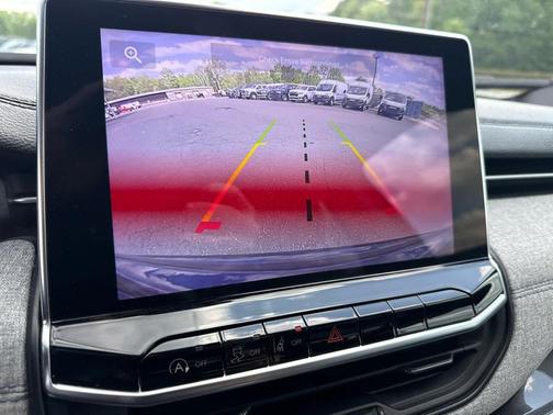 Diamond Black Crystal Pearlcoat 2024 Jeep Compass Latitude