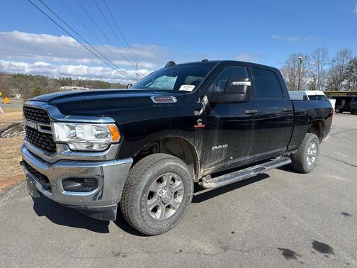 2024 RAM 2500 Big Horn 4x4 Crew Cab 64 Box