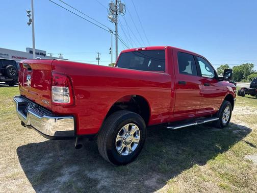 Flame Red Clearcoat 2024 RAM 2500 Big Horn 4x4 Crew Cab 64 Box