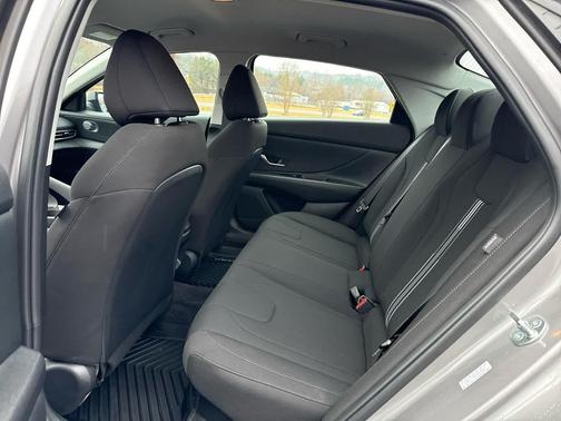 2024 Hyundai ELANTRA HEV Blue