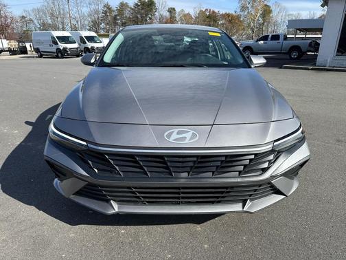 2024 Hyundai ELANTRA HEV Blue