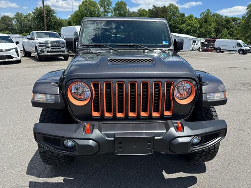 Granite Crystal Metallic Clearcoat 2023 Jeep Gladiator Mojave 4x4
