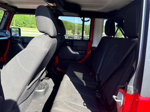 Firecracker Red Clearcoat 2018 Jeep Wrangler JK Unlimited Sahara
