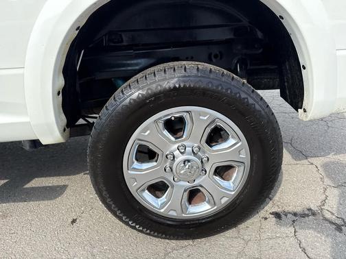 2017 RAM 2500 Laramie 4x4 Mega Cab 64 Box