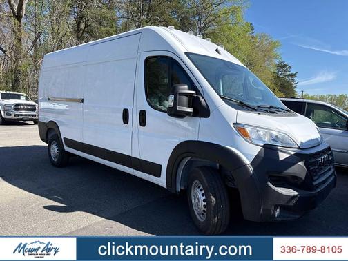 Bright White Clearcoat 2026 RAM ProMaster 2500 Tradesman
